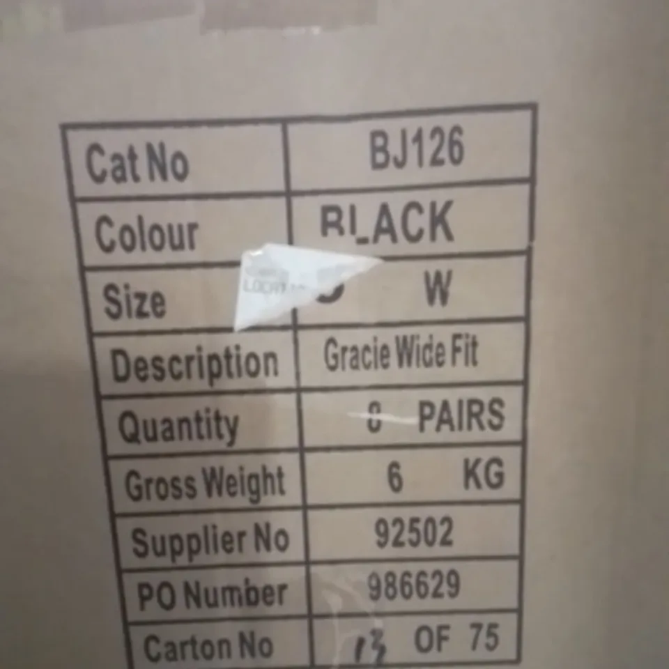 BOX CONTAINING APPROXIMATELY 8 PAIRS BRAND NEW SIMPLY BE GRACIE WIDE FIT TRAINERS SIZE 5