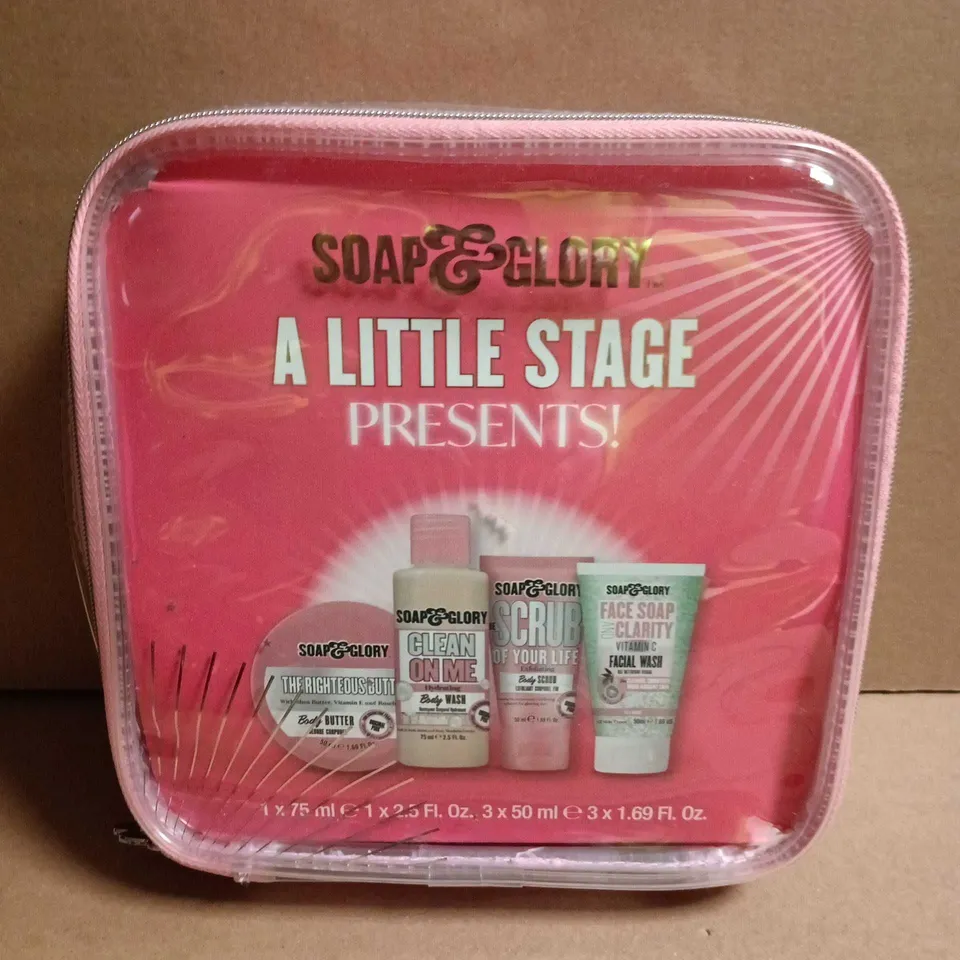 SOAP & GLORY A LITTLE STAGE PRESENTS! GIFT SET IN CLEAR COSMETIC POUCH