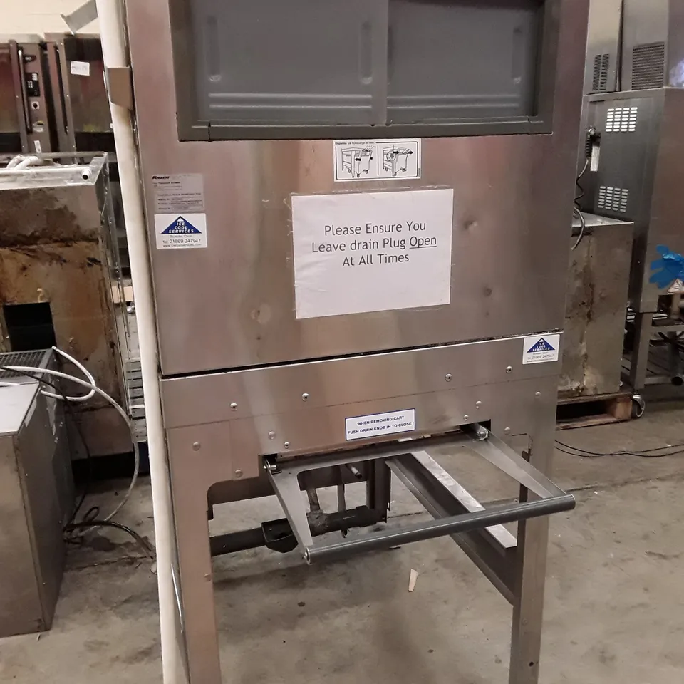 FOLLETT ICE TRANSPORTATION SYSTEM MODEL - E-ITS600NS-30 WITH 2 AUTOMATIC ICE MAKERS