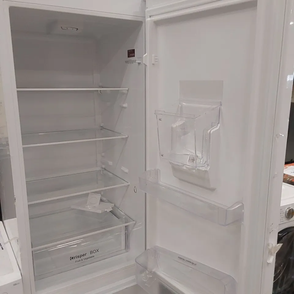 RUSSELL HOBBS RH180FFFF55-WD, 54cm WIDE 180cm TALL FRIDGE FREEZER- WHITE