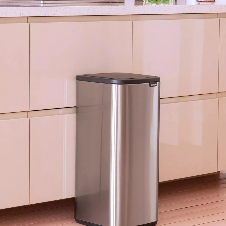 BRABANTIA BO TOUCH BIN, 30L - SILVER - BOXED 