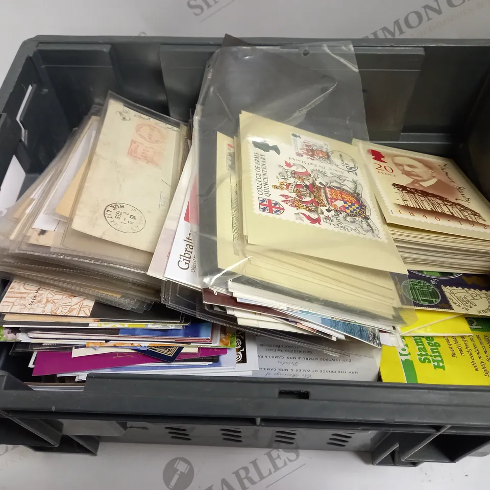 BOX OF APPROX 100 ASSORTED STAMPS FROM VARIOUS COUNTRIES AND DATE RANGES