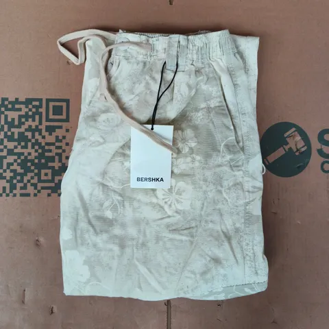 BERSHKA BAGGY TROUSERS IN LIGHT BEIGE SIZE SMALL