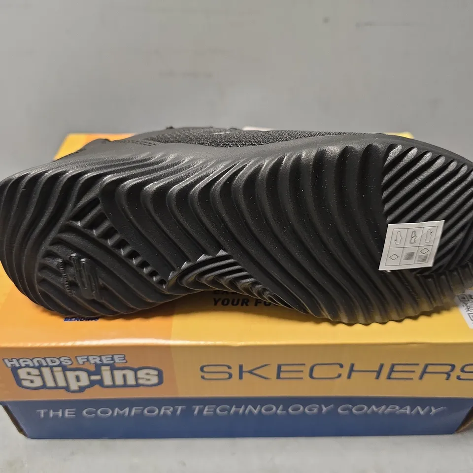 BOXED SKETCHERS SLIP INS BLACK BOUNDER BRISK BURST - UK 3 