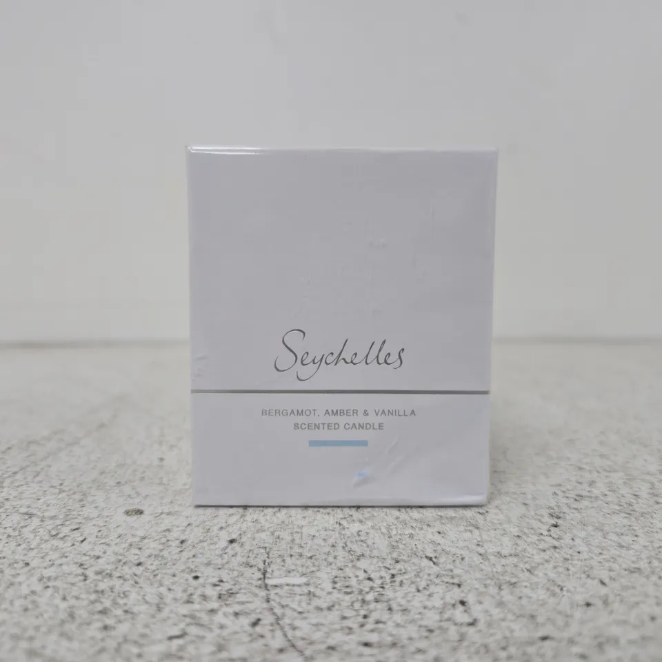 THE WHITE COMPANY SEYCHELLES SCENTED CANDLE