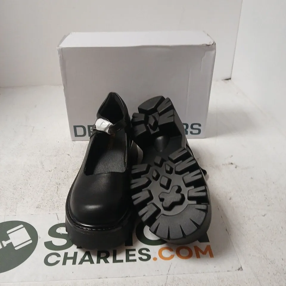 DREAM PAIRS BLACK LEATHER MARY JANE STYLE SHOES – UK 7 (US 9) – BOXED