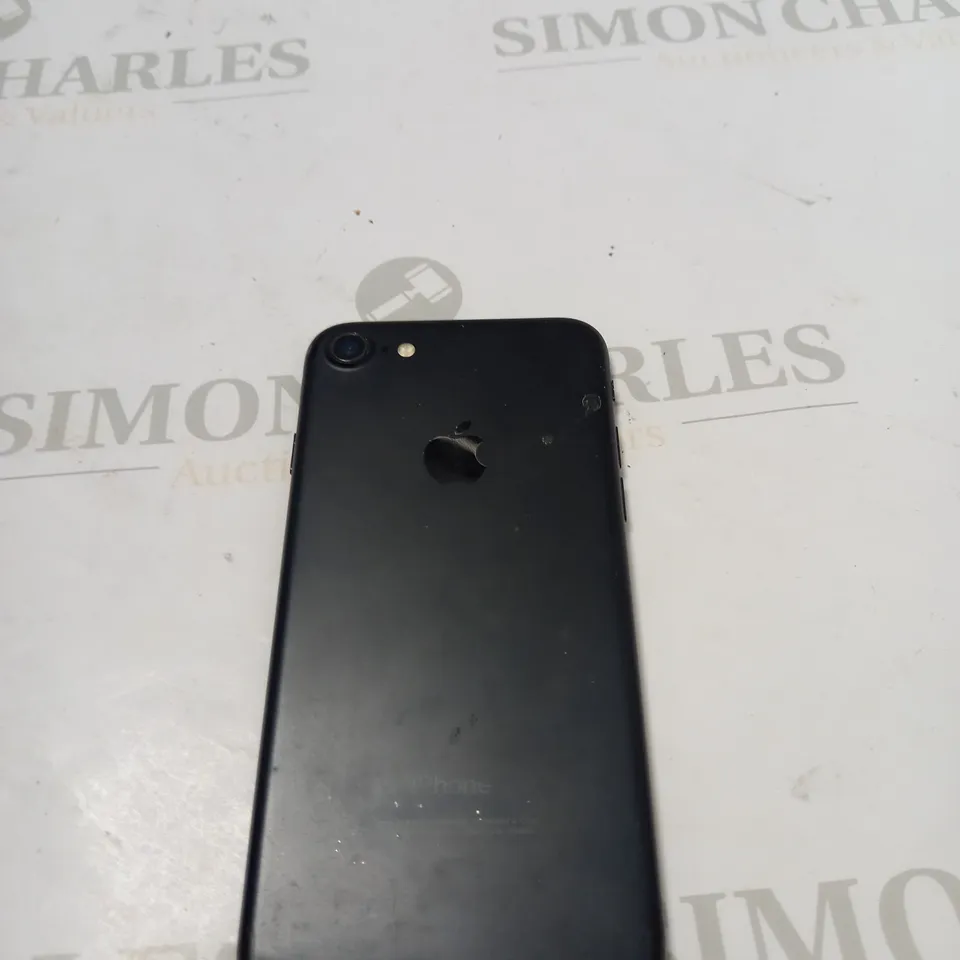APPLE IPHONE 7 MODEL A1778