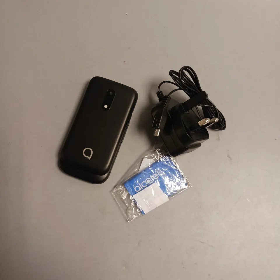 ALCATEL MOBILE FLIP PHONE IN BLACK INCLUDES BATTERY AND CHARGER