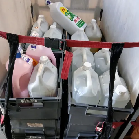LARGE QUANTITY OF ASSORTED OVERSIZED LIQUIDS TO INCLUDE; LENOR, WHITE VINEGAR, EZCARCARE ARTIC MELTDOWN AND ARIEL