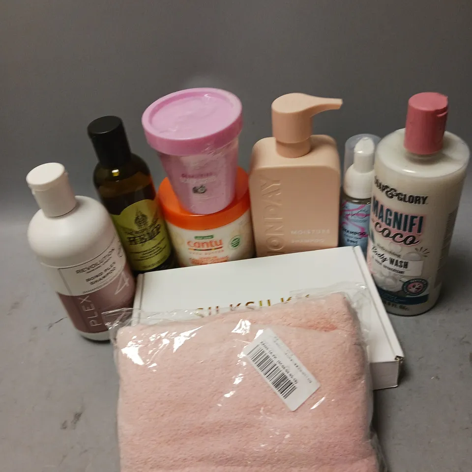 BOX OF APPROXIMATELY 8 COSMETIC ITEMS TO INCLUDE - MONDAY MOISTURE SHAMPOO - REVOLUTION BOND PLEX SHAMPOO - GIVE ME CLRARIFYING SCALP SCRUB - ETC 