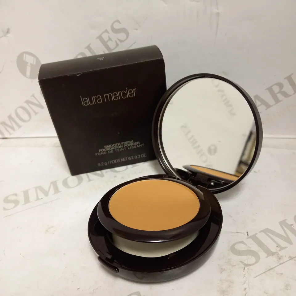 LAURA MERCIER SMOOTH FINISH FOUNDATION POWDER - 5W1 14
