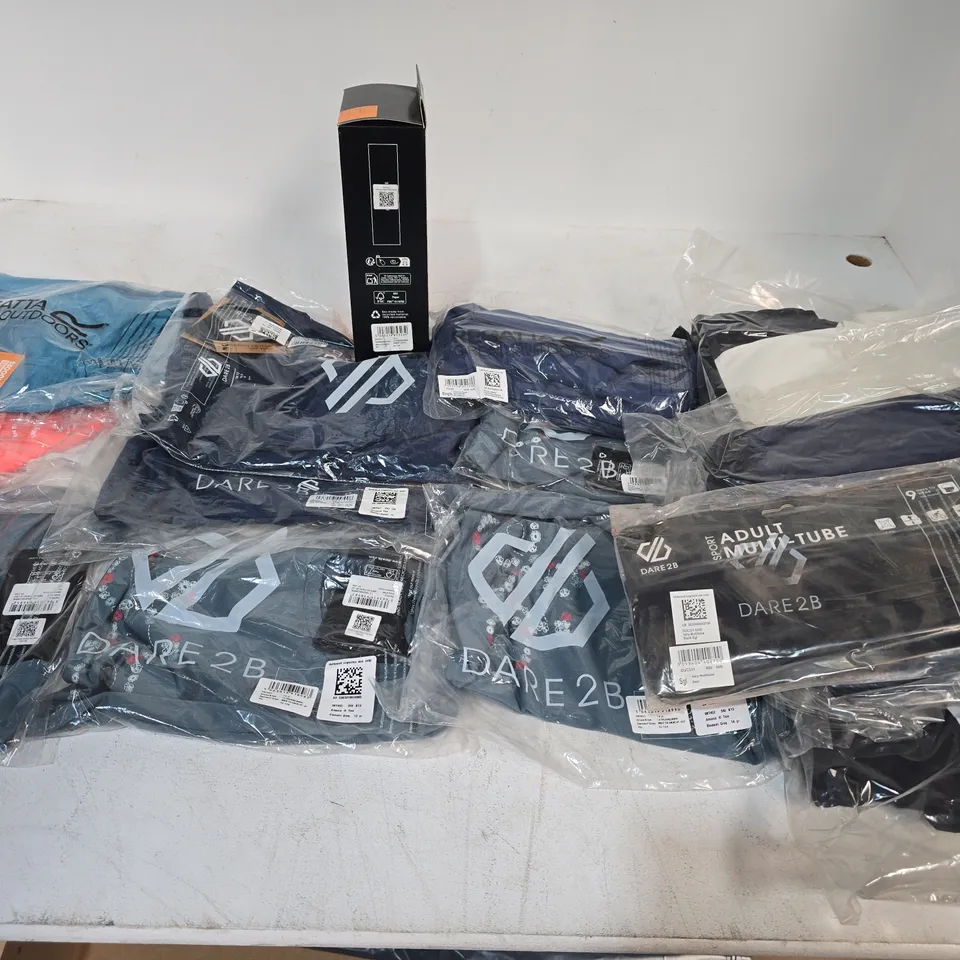 LOT OF APPROXIMATELY 45 ASSORTED BRAND NEW REGATTA AND DARE2BE CLOTHING ITEMS