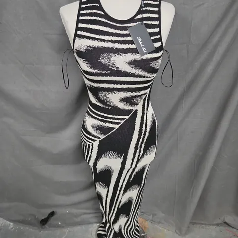 REHAB LAB SLEEVELESS DRESS IN MULTI SIZE S