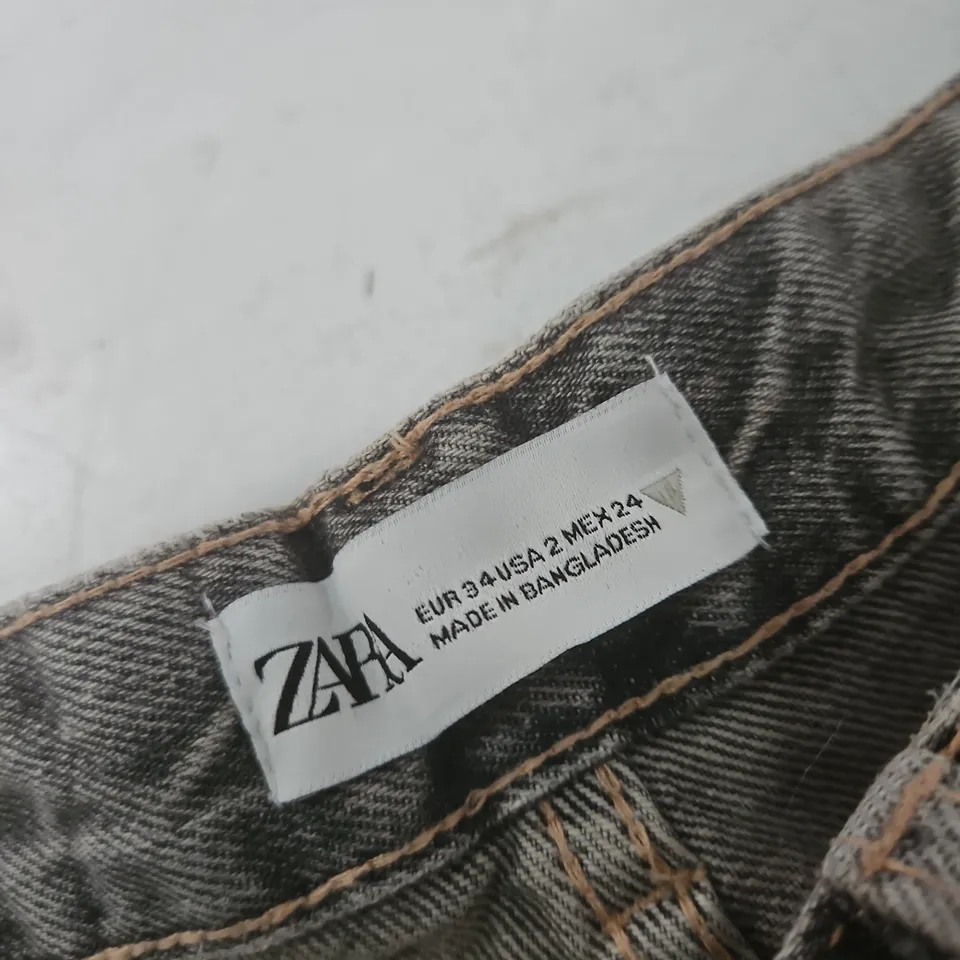 ZARA DENIM CARGO JEANS – EU 34 (UK 6) – MADE IN BANGLADESH