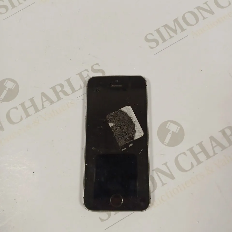 APPLE IPHONE SE SMARTPHONE 