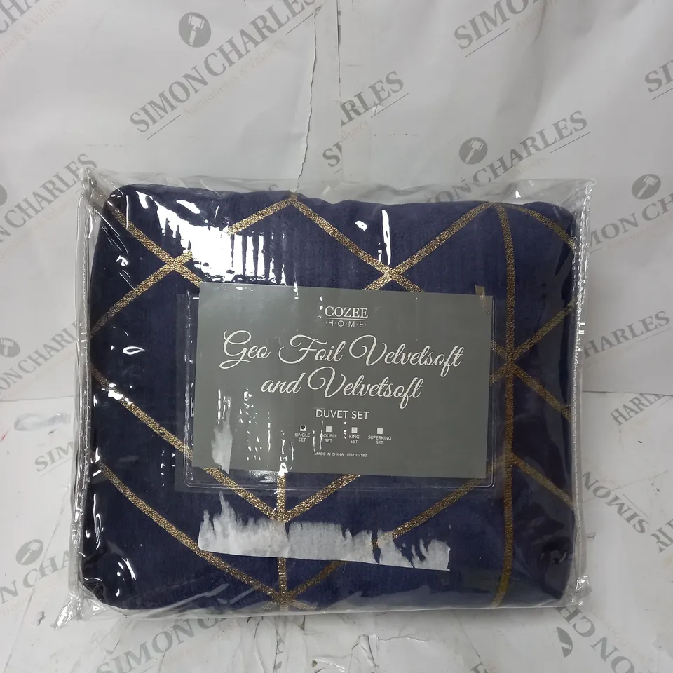 BOXED COZEE HOME GEO FOIL VELVETSOFT AND VELVETSOFT - SINGLE