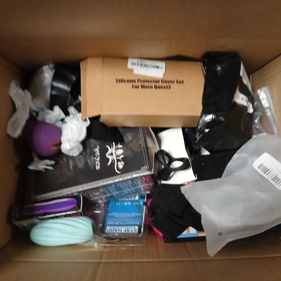 BOX OF APPROX 10 ASSORTED ADULT ACCESSORIES TO INCLUDE MAGAZINES, DVDS AND BUTT PLUGS 