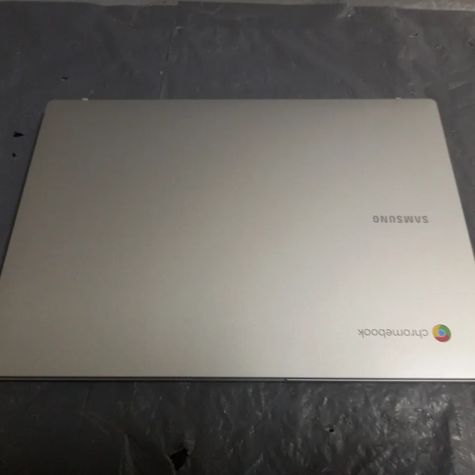 BOXED GALAXY CHROMEBOOK GO INTEL CELERON N4500 LAPTOP