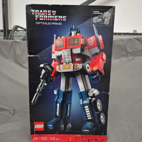 LEGO TRANSFORMERS - OPTIMUS PRIME - 10302