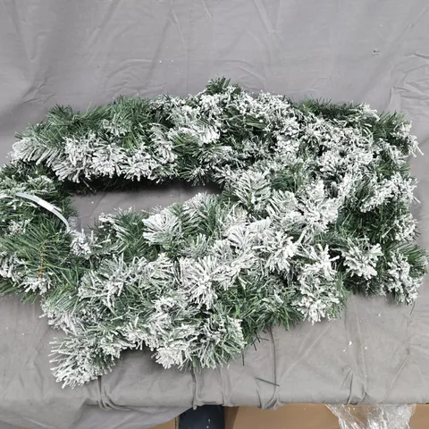 9FT PRE-LIT FLOCKED EMPEROR GARLAND