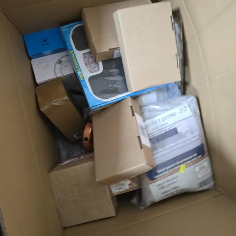 BOX OF APPROXIMATELY 15 ASSORTED ITEMS TO INCLUDE: POKEMON SINGLE DUVET SET