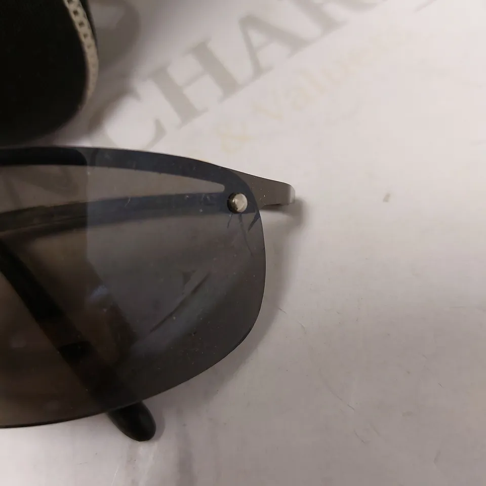 O'NEILL BLACK SUNGLASSES 