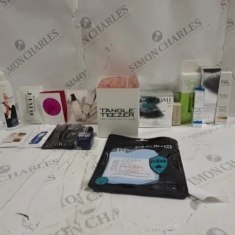 BOX OF ASSORTED ITEMS APPROXIMATLY 8 TO INCLUDE BURBERRY, LANCOME, PHILOSOPHY ETC