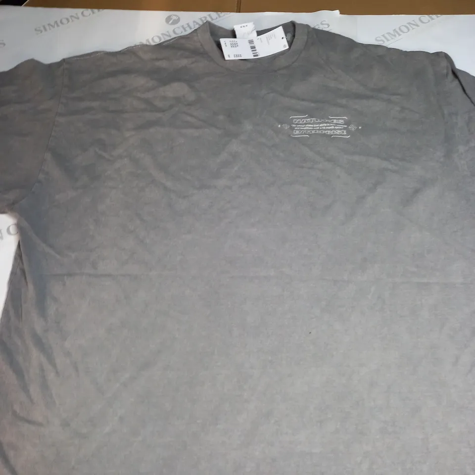 URBAN OUTFITTERS GRAPHIC T-SHIRT SIZE L 