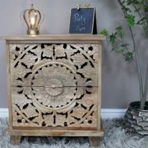 BRAND NEW BOXED HOMES DIRECT 365 DECORATIVE FLORAL CARVED MANGO WOOD BEDSIDE (1 BOX)
