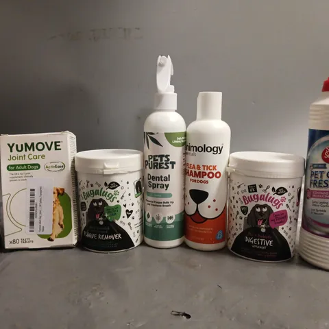 BOX OF APPROXIMATELY 15 ASSORTED PET ITEMS TO INCLUDE -BUGALUGS DIGESTIVE , FLEA & TICK SHAMPOO , PETS PUREST DENTAL SPRAY ETC