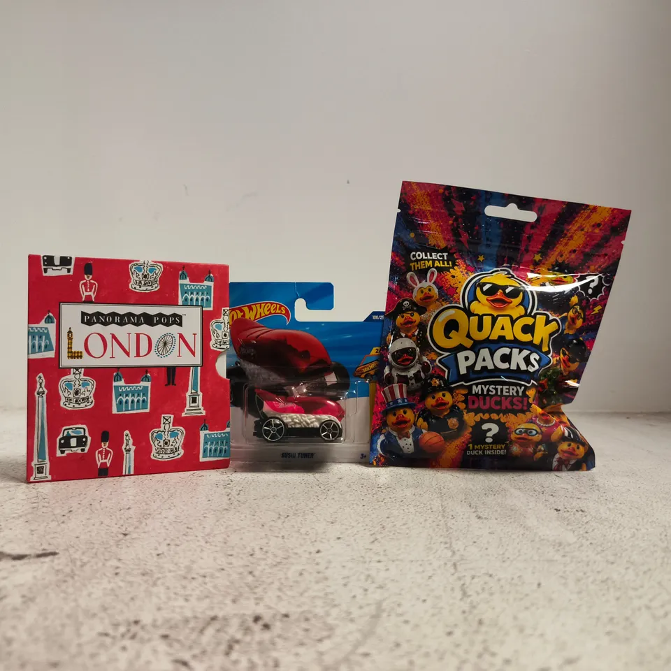 APPROXIMATELY 10 ASSORTED TOYS AND GAMES TO INCLUDE QUACK PACKS, ETC