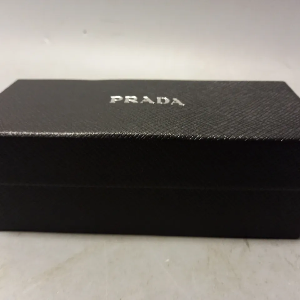 BOXED PRADA PR4021 SUNGLASSES