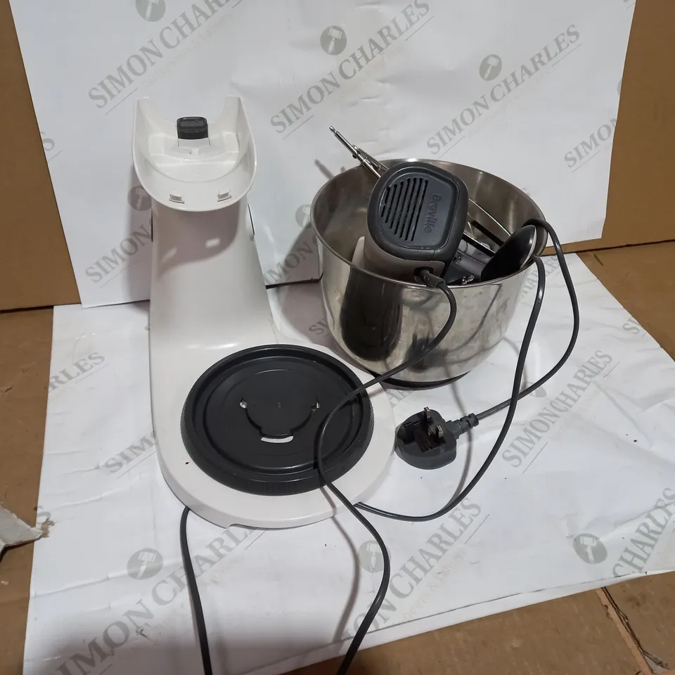 BREVILLE CLASSIC COMBO STAND AND HAND MIXER