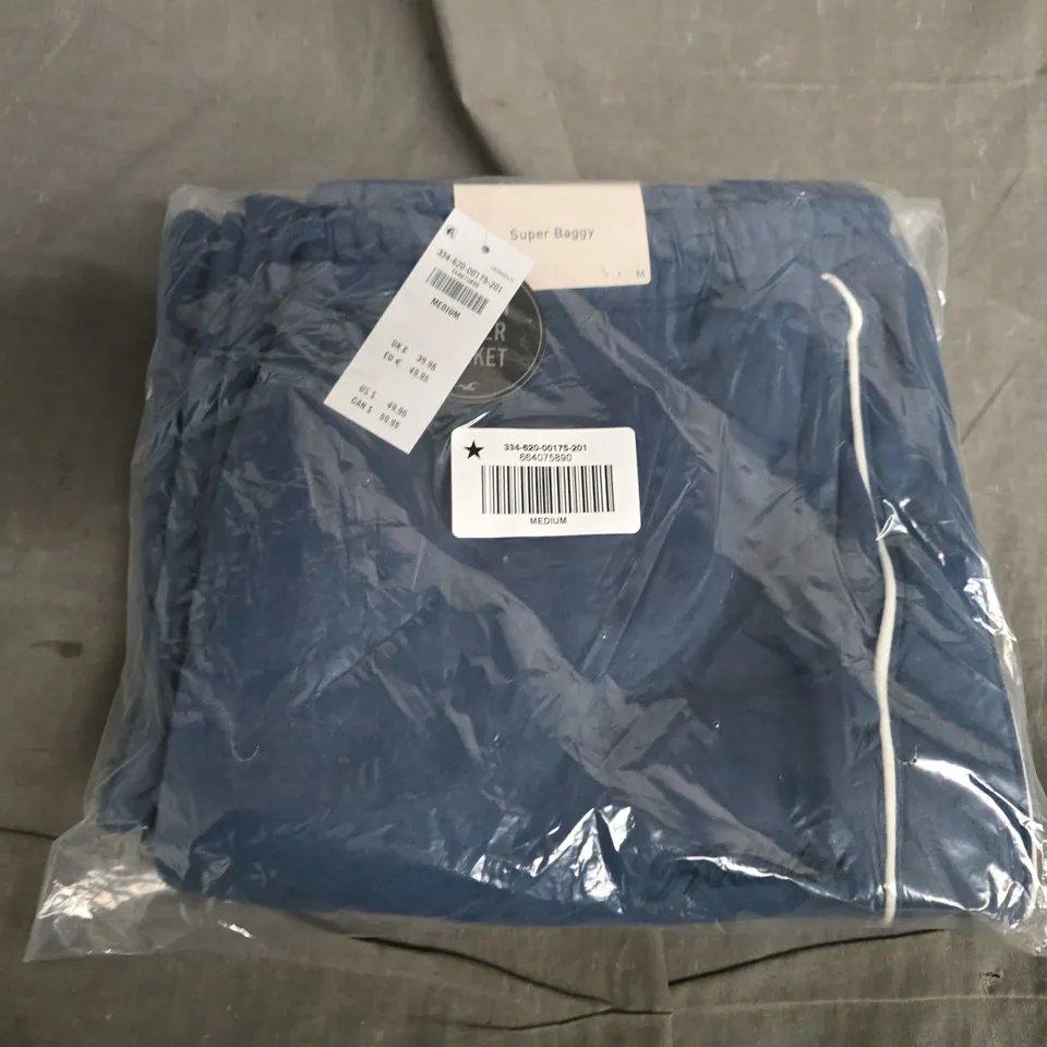 BAGGED HOLLISTER SUPER BAGGY JOGGERS IN NAVY - MEDIUM