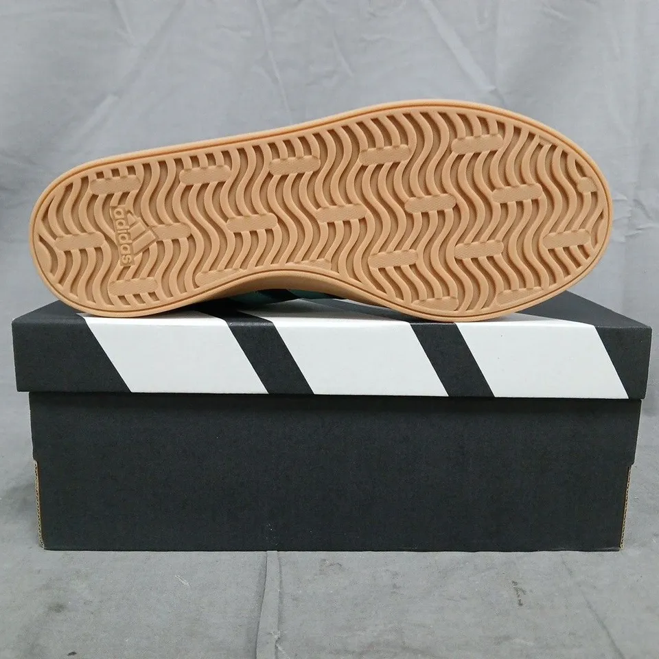 BOXED PAIR OF ADIDAS VL COURT 3.0 SHOES IN BLACK/BLUE SIZE UK 7.5