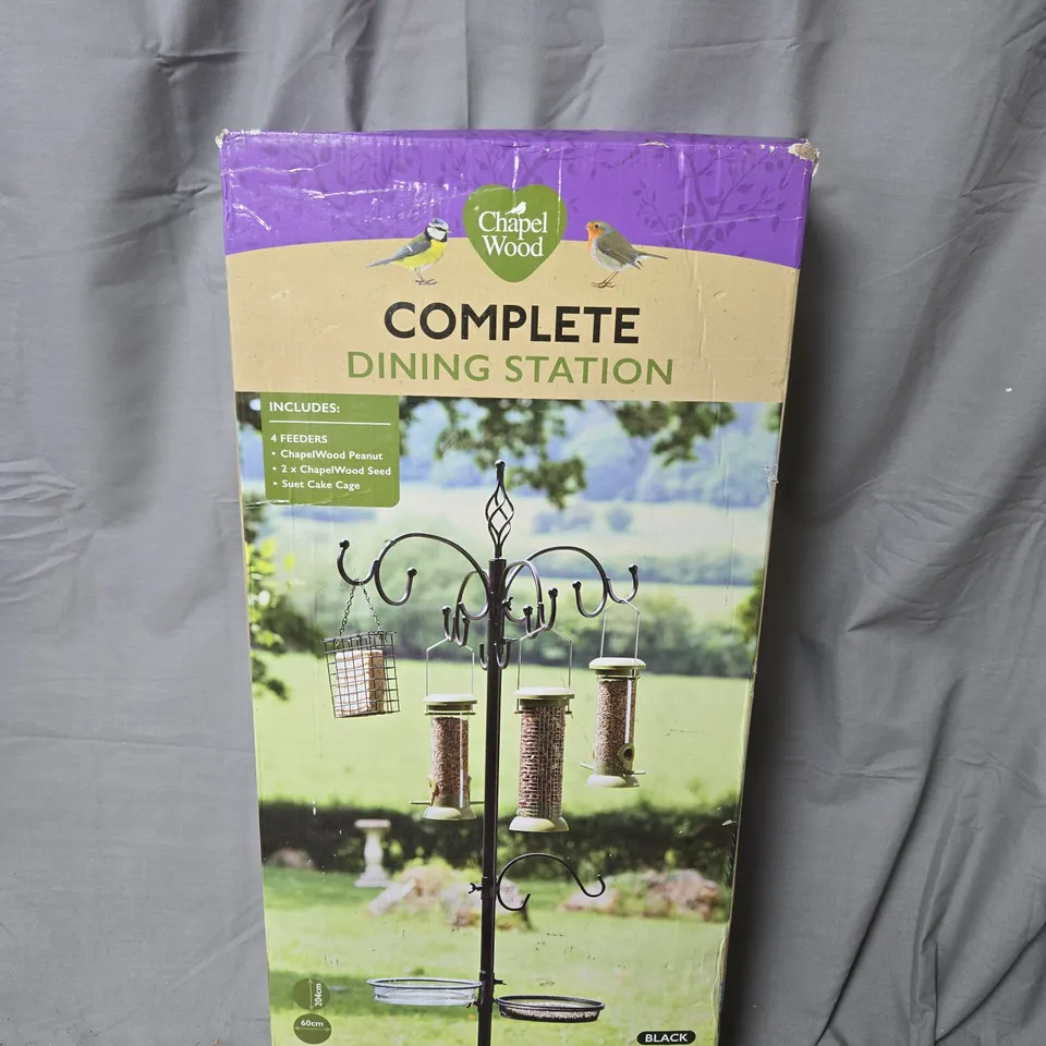 WILD BIRD COMPLETE DINING STATION