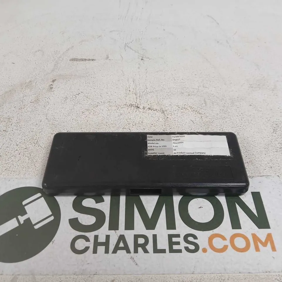 ELECTRONIC DIGITAL CALIPER IN BLACK CASE