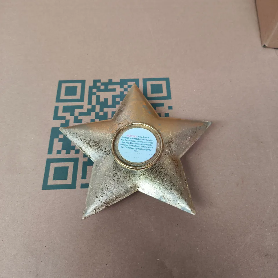 GISELA GRAHAM LONDON - BOX OF 6 METAL STAR CHRISTMAS ORNAMENTS/TREE TOPPER – DISTRESSED FINISH