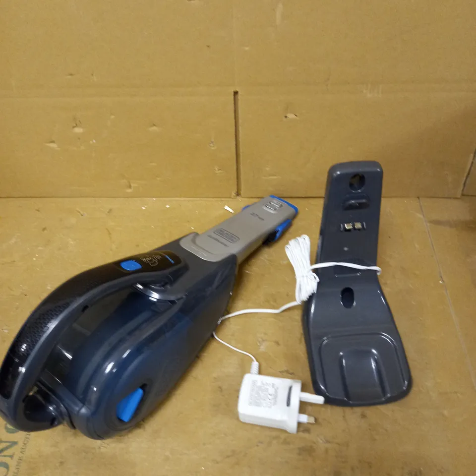 BLACK + DECKER SMARTTECH DUSTBUSTER 