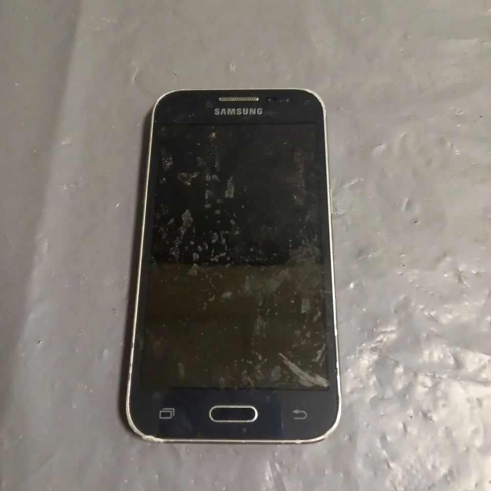 SAMSUNG GALAXY J5 