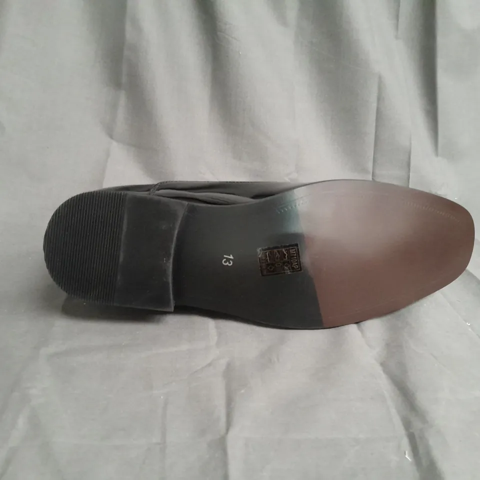 PAIR OF GOOR FORMAL LACE UP SHOES IN BLACK SIZE 13