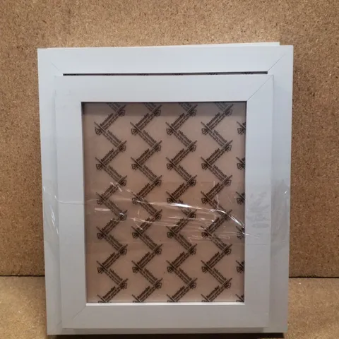 LOT OF 4 A4 PICTURE FRAMES & 1 A3 PICTURE FRAME - SILVER