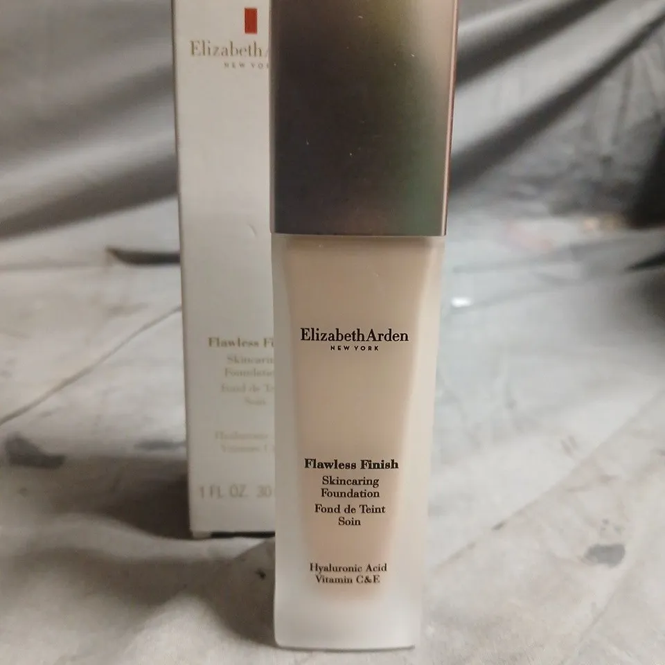 ELIZABETH ARDEN FLAWLESS FINISH SKINCARING FOUNDATION – 30 ML SHADE 150N