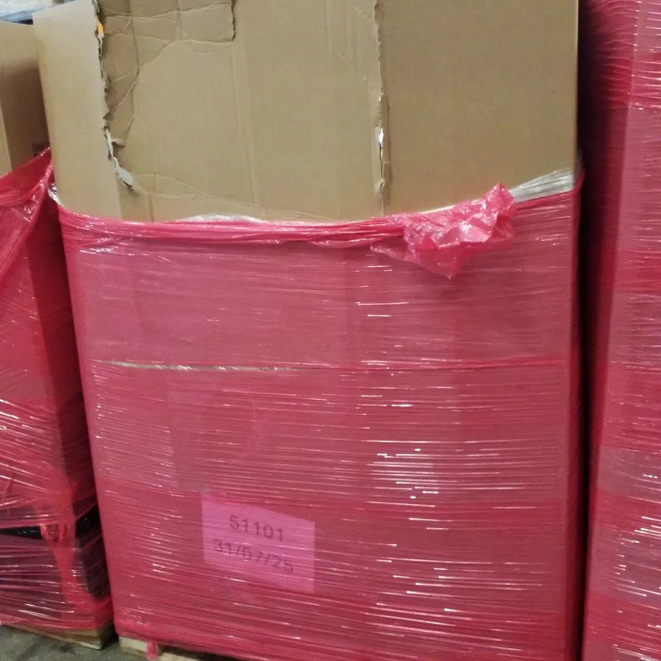 PALLET CONTAINING ASSORTED PRODUCTS INCLUDING PVC PRIVACY FENCE, GROW LIGHT, WALLPAPER, WEIGHTLIFTING POWERLIFTING LEATHER BELT & CARPET