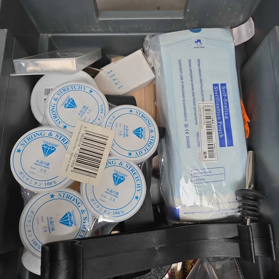 APPROXIMATELY 15 ASSORTED HOUSEHOLD ITEMS TO INCLUDE FLOOR PAINT, STORAGE BOTTLE, STERILISING POUCHES ETC