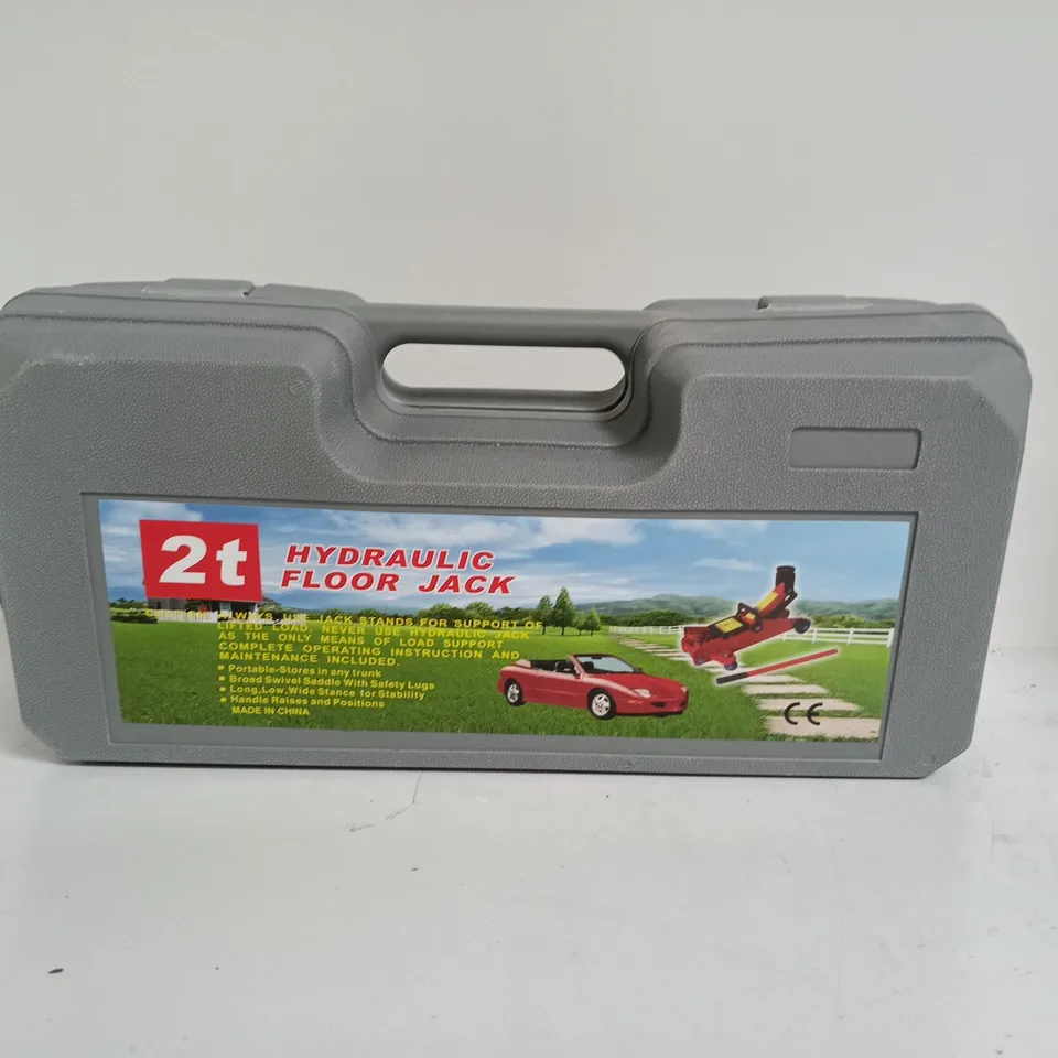 2-TONNE HYDRAULIC FLOOR JACK IN CARRY CASE