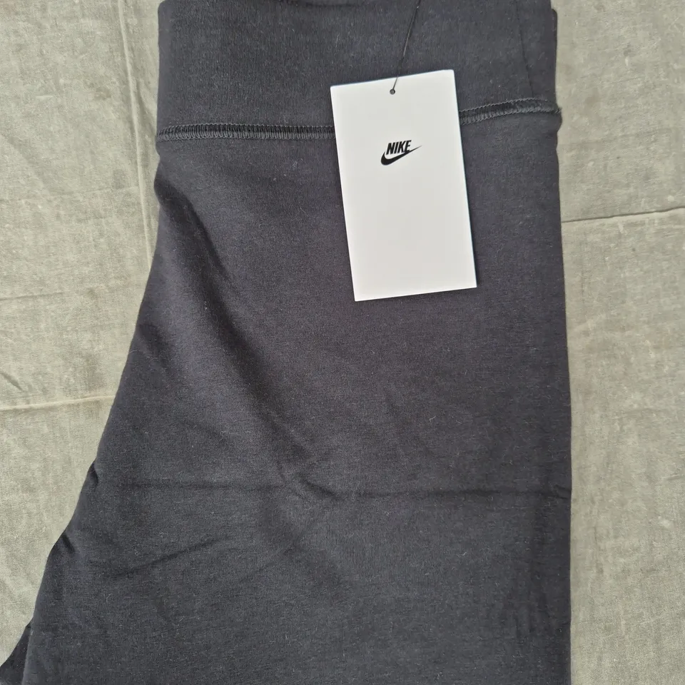 NIKE TIGHT FIT HIGH-RISE LEGGINGS IN BLACK SIZE MEDIUM