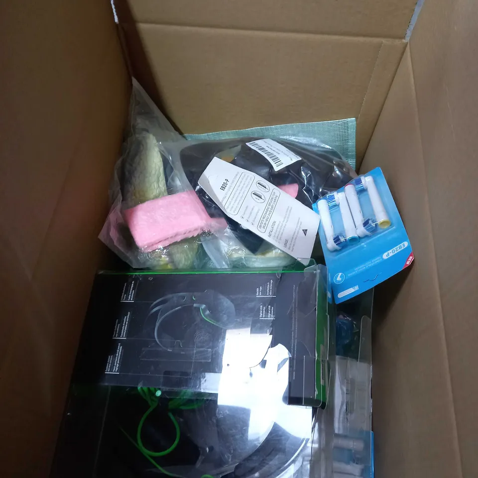 BOX OF APPROXIMATELY 20 ITEMS TO INCLUDE MASKS, RAZER HEADSET, BELL ETC