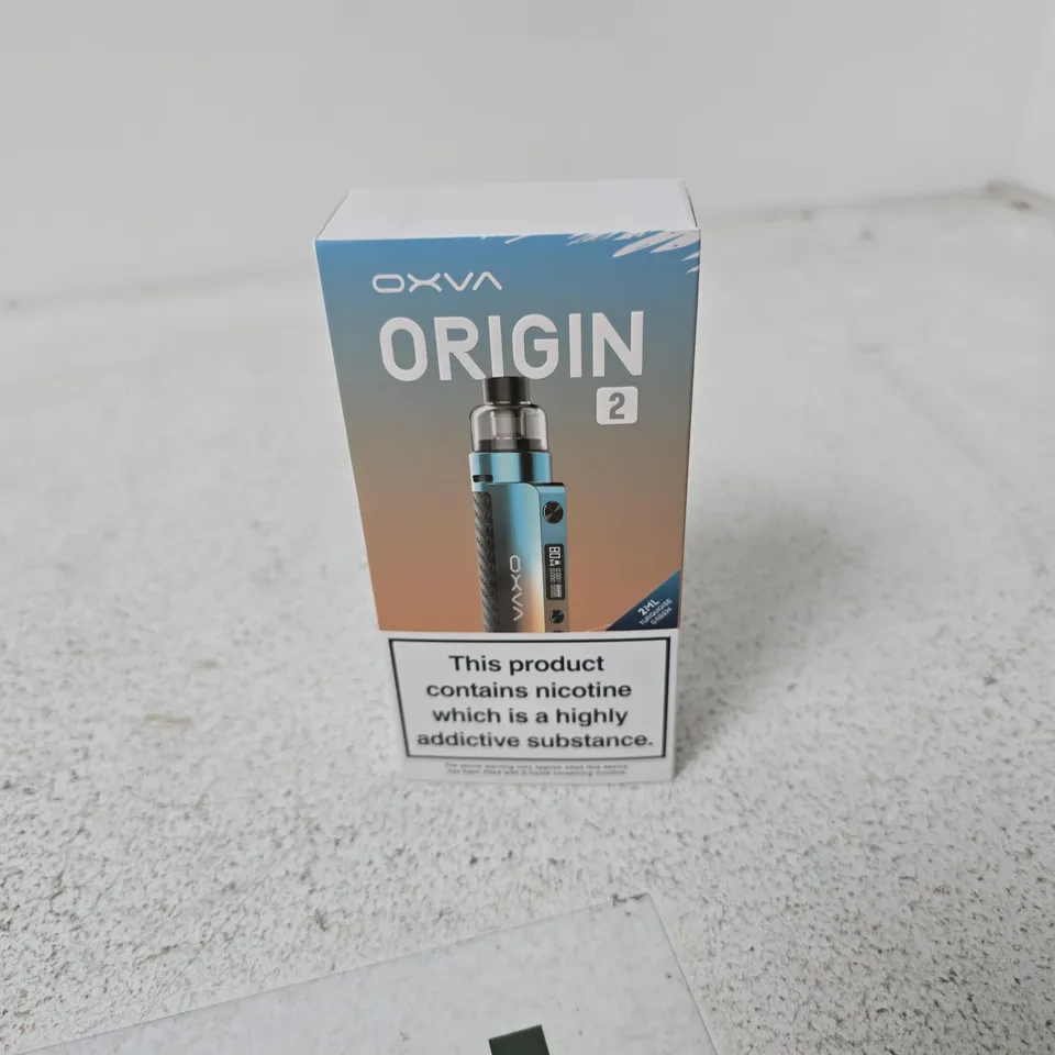 BOX OF APPROXIMATELY 20 ASSORTED OXVA E CIG ITEMS 
