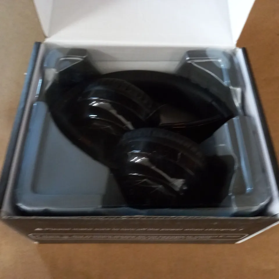 WIRELESS HEADPHONES WT-8S